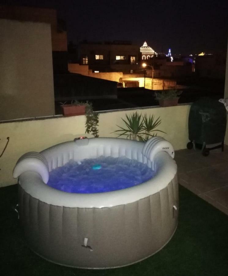 Studio Apartment With Private Terrace, Jacuzzi & Views Mosta Exterior foto