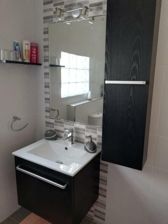 Studio Apartment With Private Terrace, Jacuzzi & Views Mosta Exterior foto