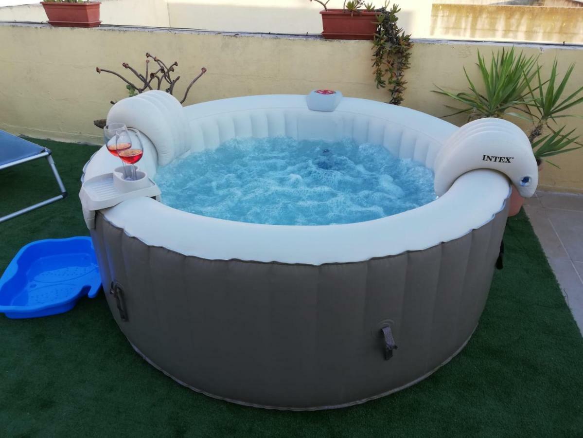 Studio Apartment With Private Terrace, Jacuzzi & Views Mosta Exterior foto